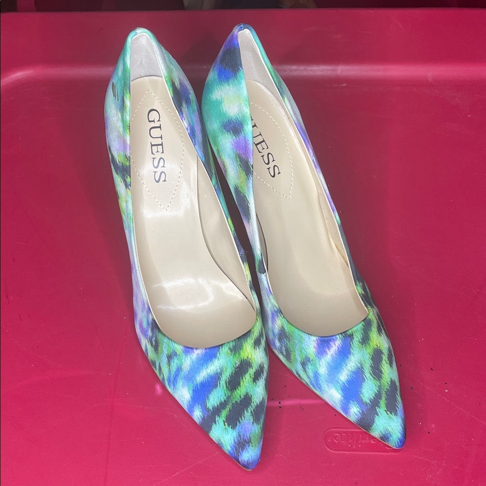 Guess multi-colored animal print stiletos